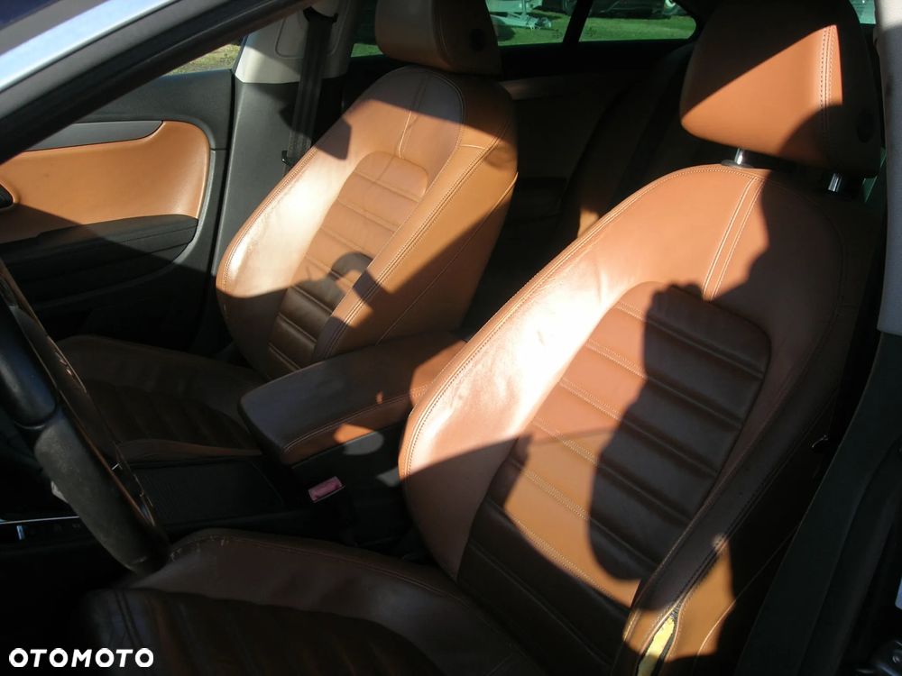 Volkswagen Passat CC 2.0 TDI DPF BMT - 13