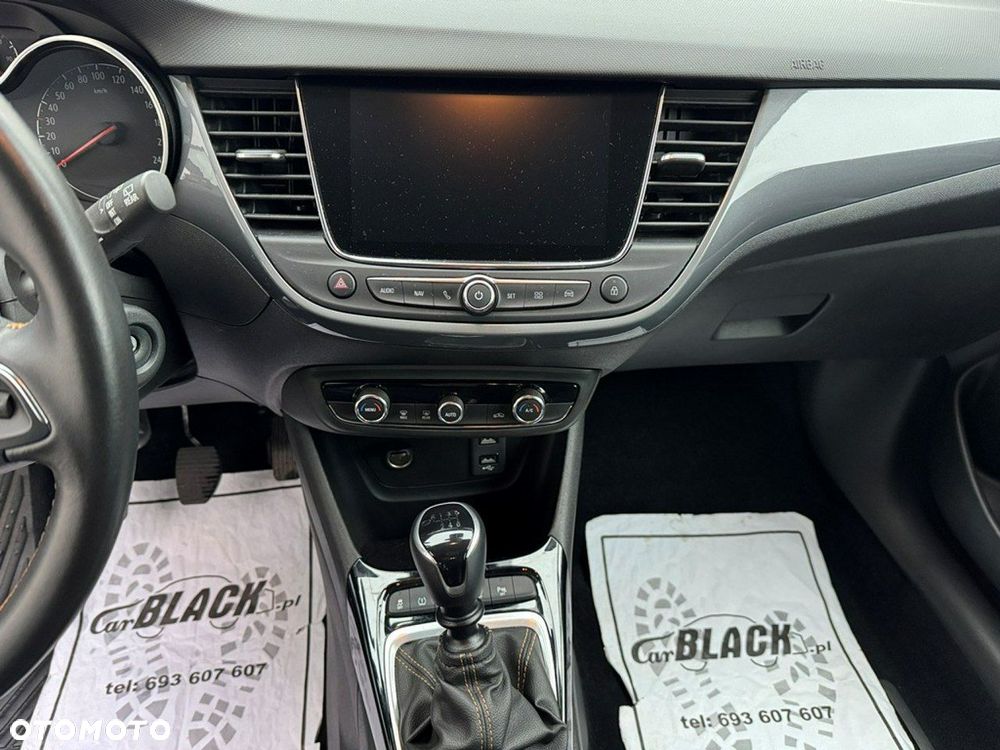 Opel Crossland X - 11