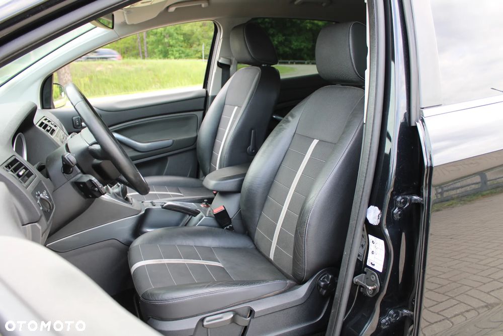 Ford Kuga - 21