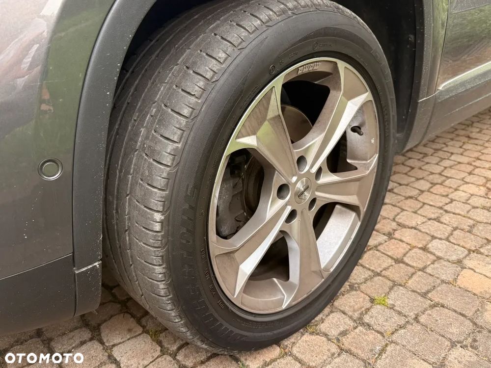 Volkswagen Tiguan 2.0 TSI 4Mot Sport&Style DSG - 22