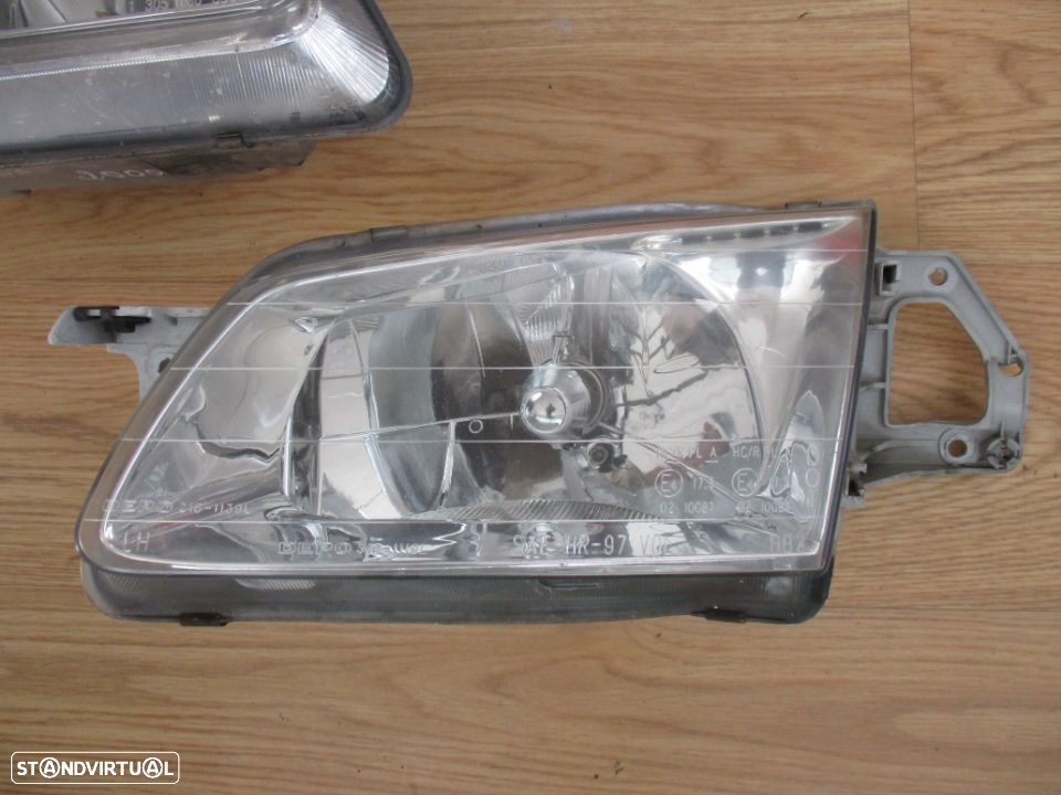 Farol Optica Mazda 323 Esquerdo Direito - 3