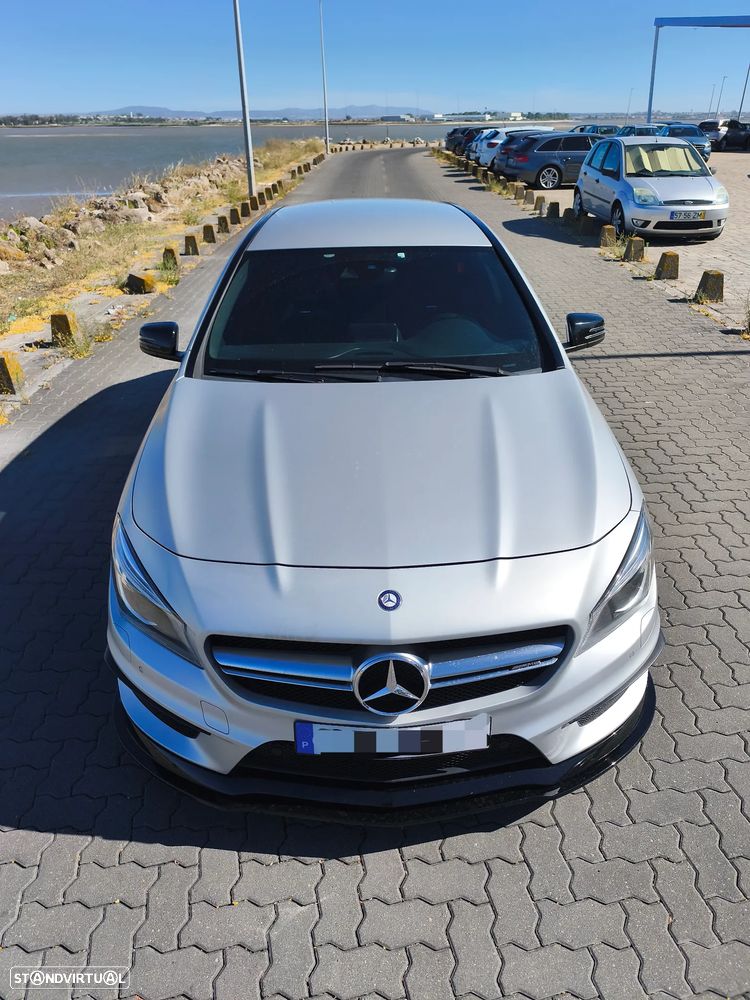 Mercedes-Benz CLA 45 AMG Shooting Brake 4-Matic - 26