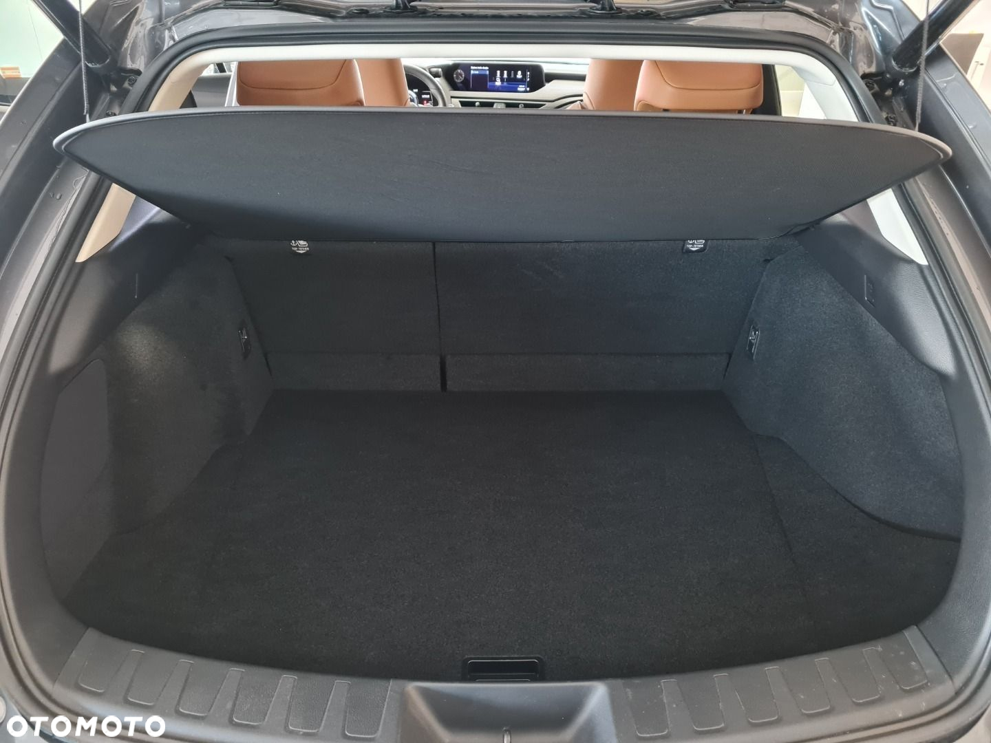 Lexus UX - 11