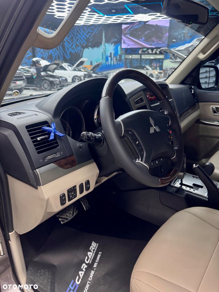 Mitsubishi Pajero 3.8 V6 Automatik Instyle - 27