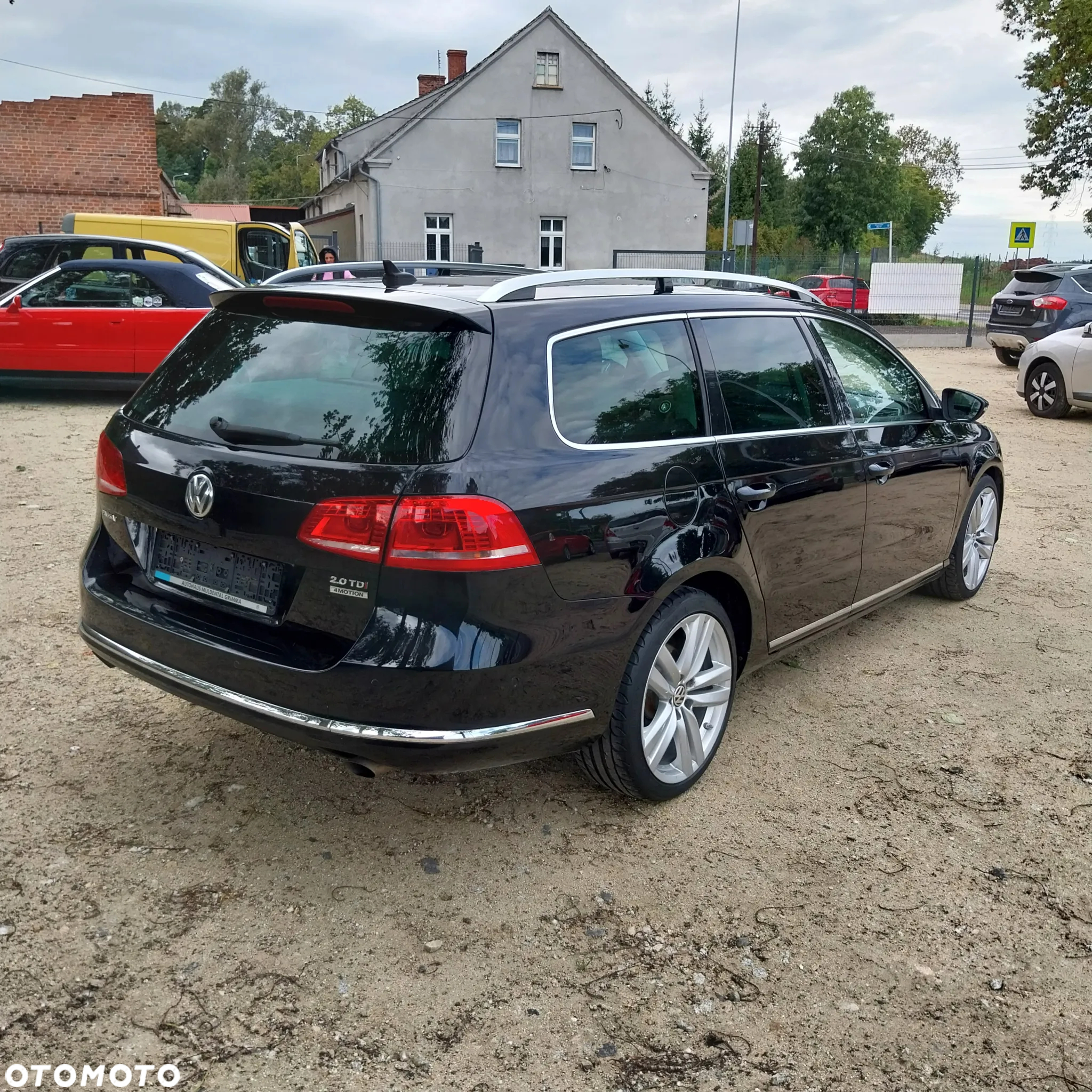 Volkswagen Passat Variant 2.0 TDI 4Motion DSG BlueMotion Tech Highline - 3