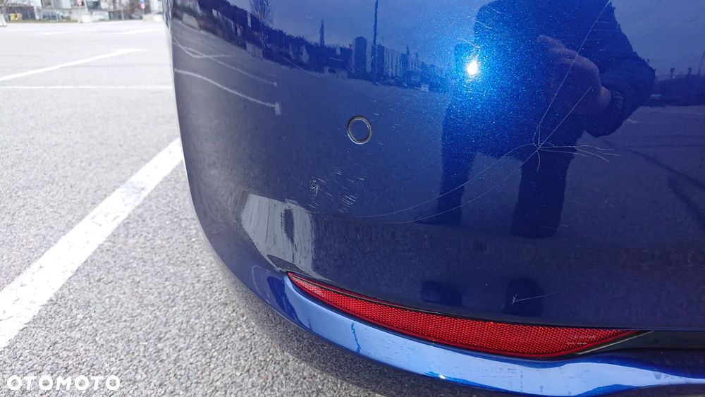 Toyota Avensis 1.8 Premium - 9