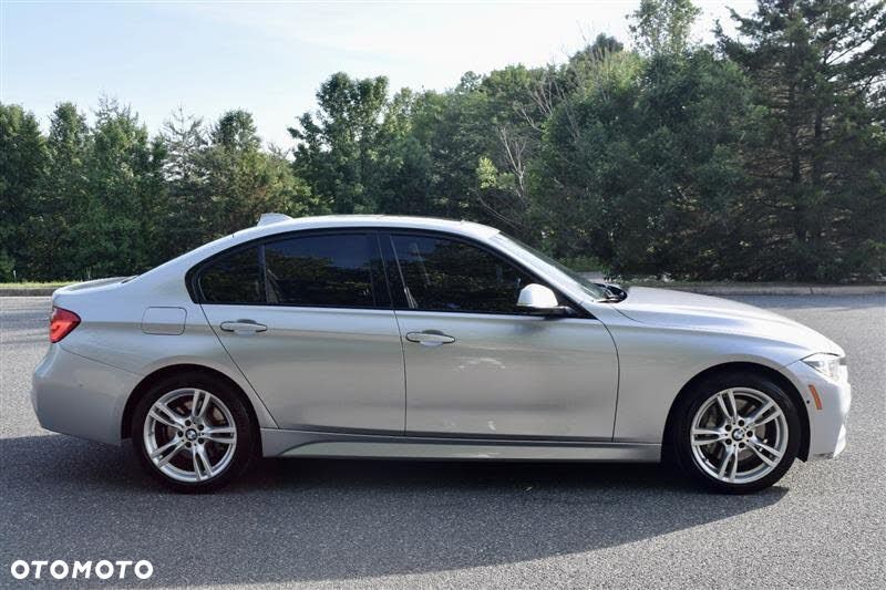BMW Seria 3 330i xDrive Edition M Sport Shadow - 5