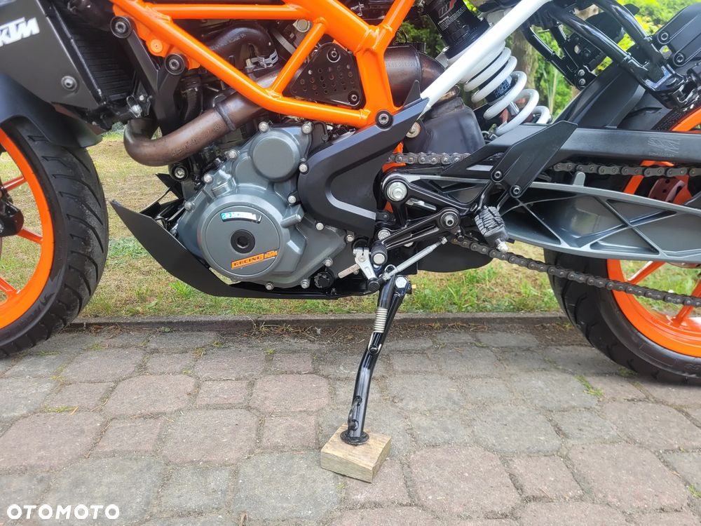 KTM Duke 390 - 24