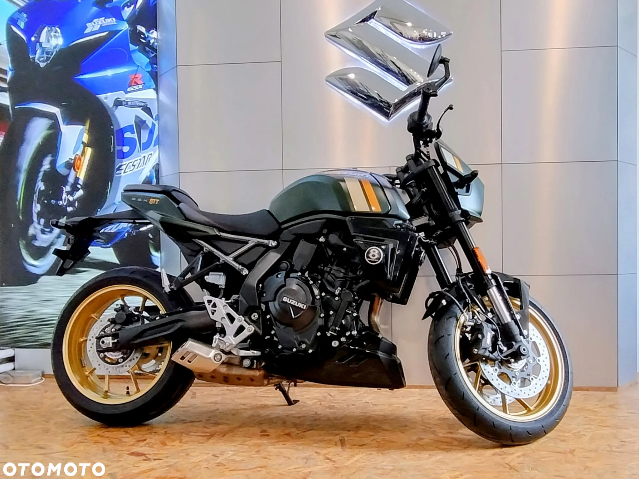 Suzuki GSX - 2