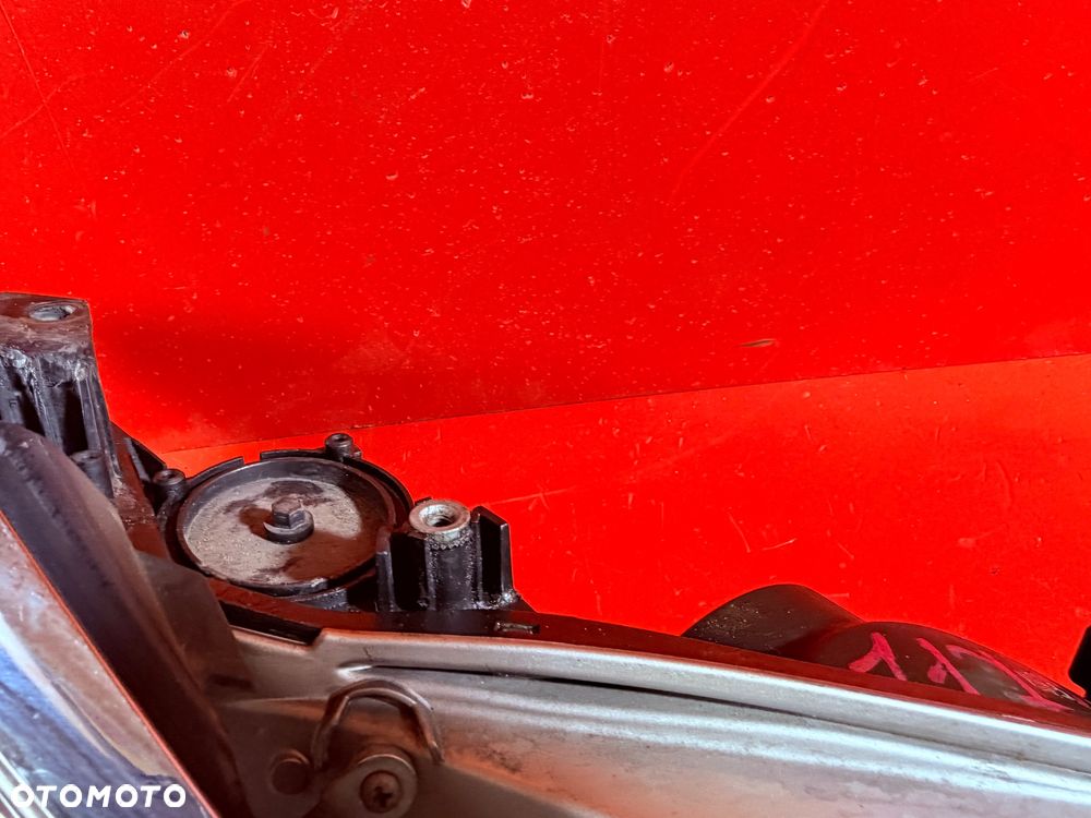 LAMPA PRAWA LEXUS GS IV 4 BI XENON SKRĘTNA BDB - 7