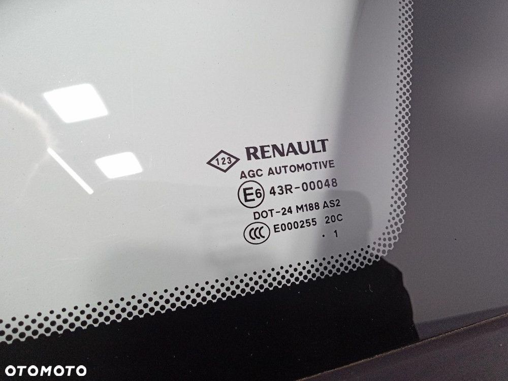 MEGANE III KOMBI SZYBA KAROSERYJNA TYŁ PRAWA 11R 833060008R - 2