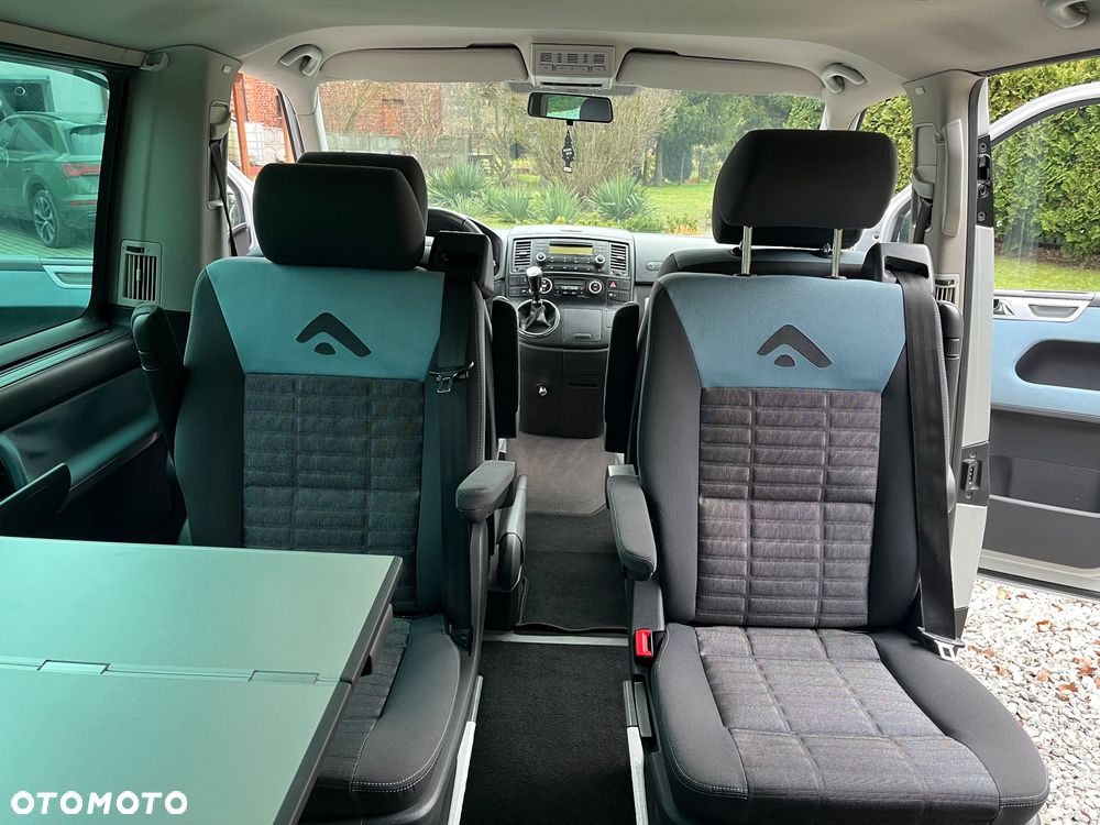 Volkswagen Multivan - 16