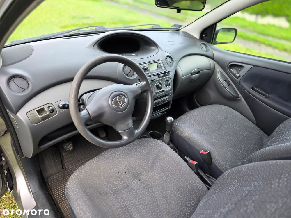 Toyota Yaris 1.4 D-4D - 8