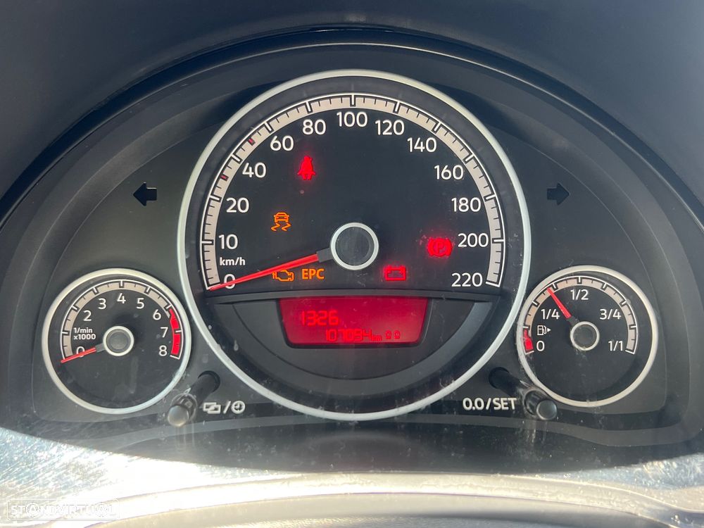 VW Up! 1.0 Move - 10