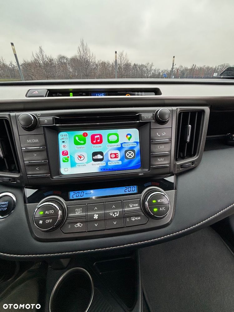 Toyota RAV4 2.2 D-4D Premium - 11