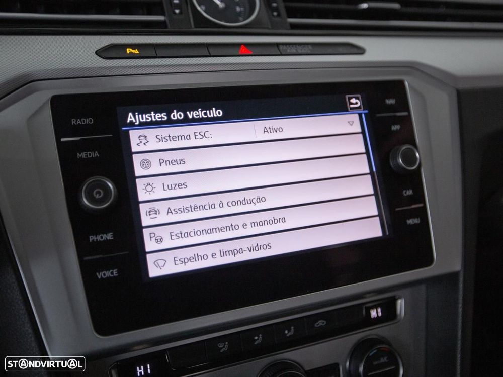 VW Passat Variant 1.6 TDI Confortline - 25