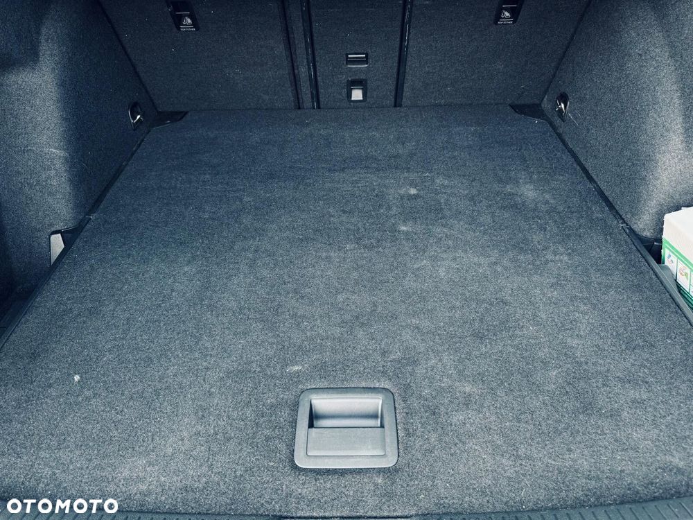 Volkswagen Golf Variant 2.0 TDI Life - 10