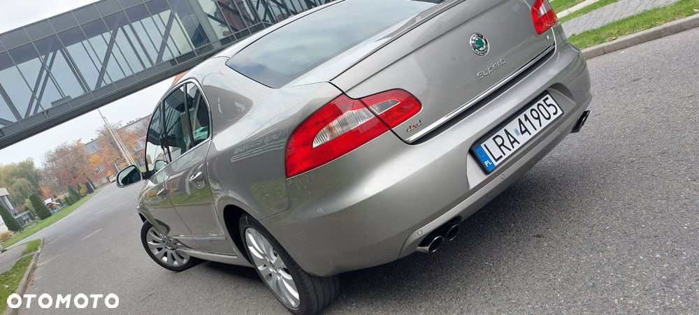 Skoda Superb 3.6 V6 4x4 DSG Elegance - 4