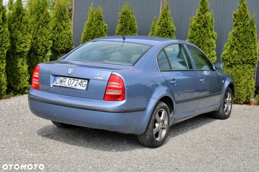 Skoda Superb 1.8T Comfort - 9