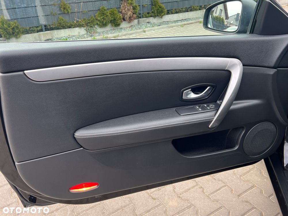 Renault Laguna dCi 110 FAP Emotion - 32