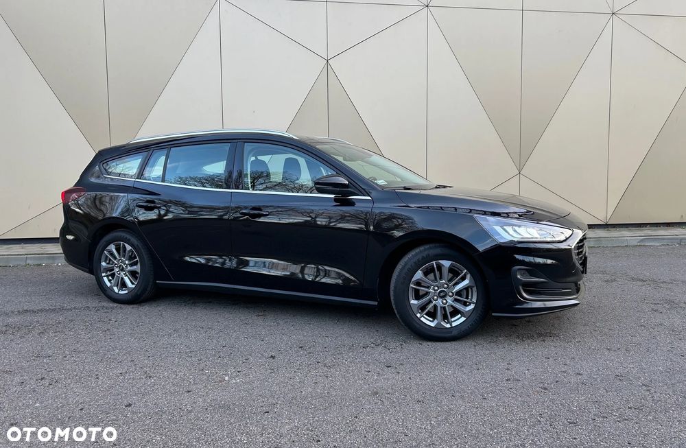 Ford Focus 1.0 EcoBoost Titanium Design - 10