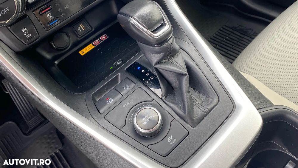 Toyota RAV4 2.5 VVT-iE 4x4 Luxury Premium - 15