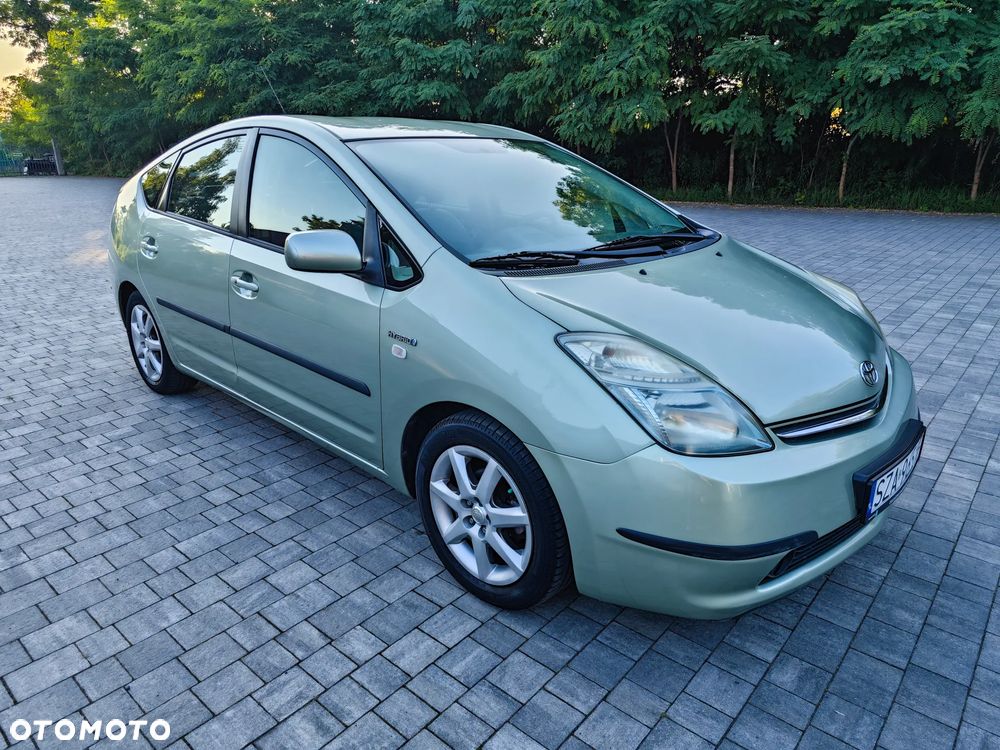 Toyota Prius 1.5 VVT-i Sol - 9