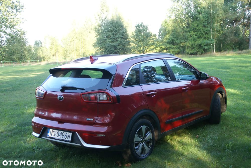 Kia Niro 1.6 GDI Hybrid M - 4