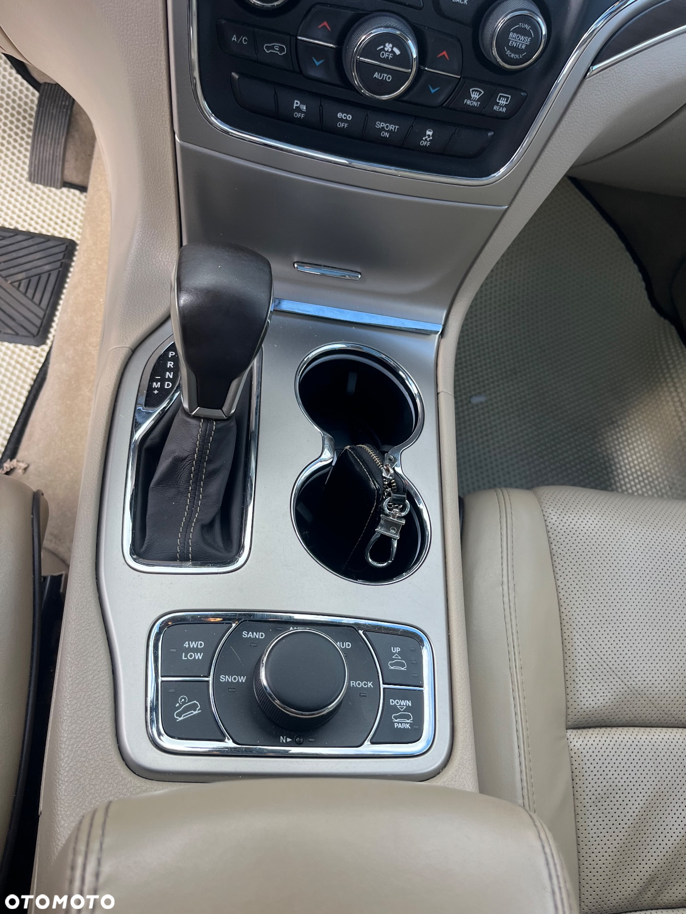 Jeep Grand Cherokee 5.7 V8 HEMI Overland - 18