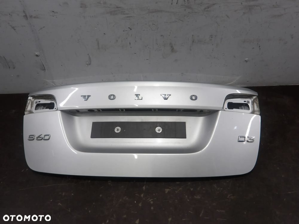 VOLVO S60 II 10-13r. 2.0 D3 KLAPA BAGAZNIKA - 2