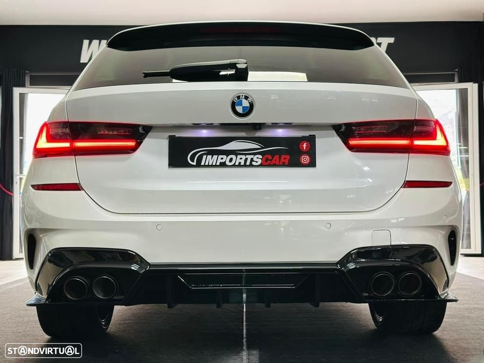 BMW 318 d Touring Pack Desportivo M Auto - 24