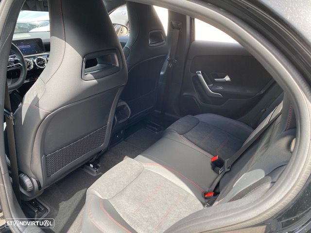 Mercedes-Benz A 250 e - 8