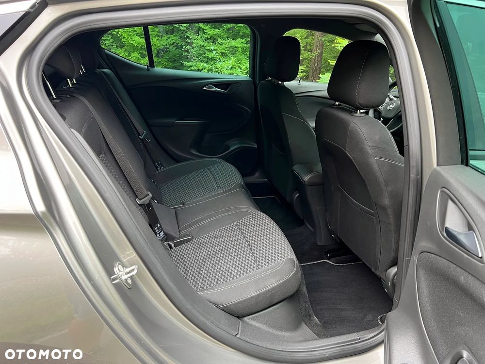 Opel Astra 1.4 Turbo Innovation - 20
