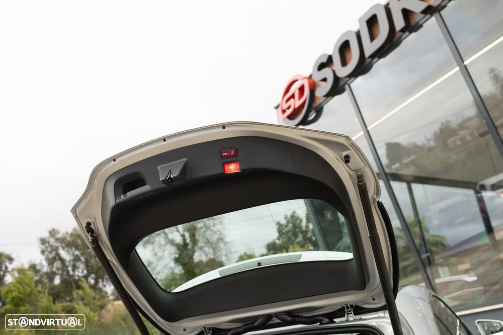 Mercedes-Benz CLA 200 d Shooting Brake Urban Aut. - 17