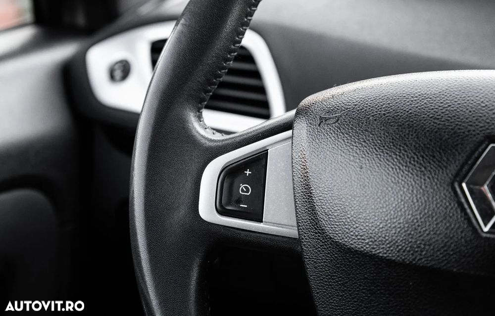 Renault Grand Scenic dCi 110 EDC Bose Edition - 5