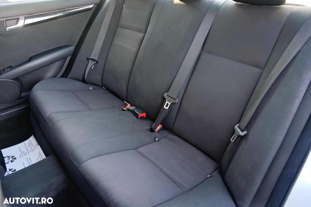 Mercedes-Benz C 200 CDI DPF (BlueEFFICIENCY) Avantgarde - 23