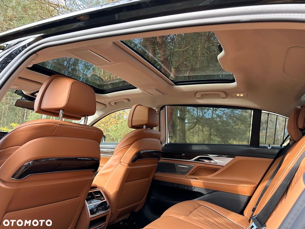 BMW Seria 7 750Li xDrive - 8
