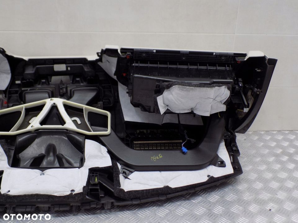 BMW G07 G05 G06 DESKA KONSOLA ORYGINAŁ SKÓRA - 15