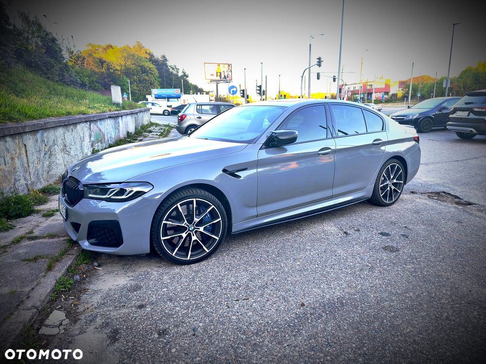 BMW Seria 5 540i GPF xDrive Sport Line sport - 1