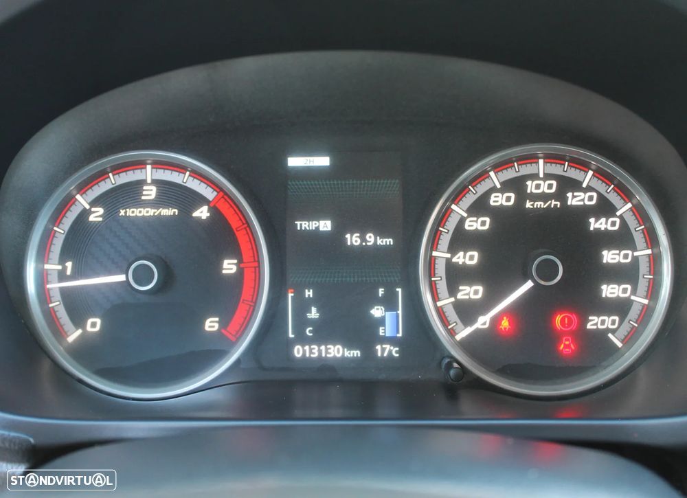 Mitsubishi L200 2.3 DI-D CD Invite 4WD - 35