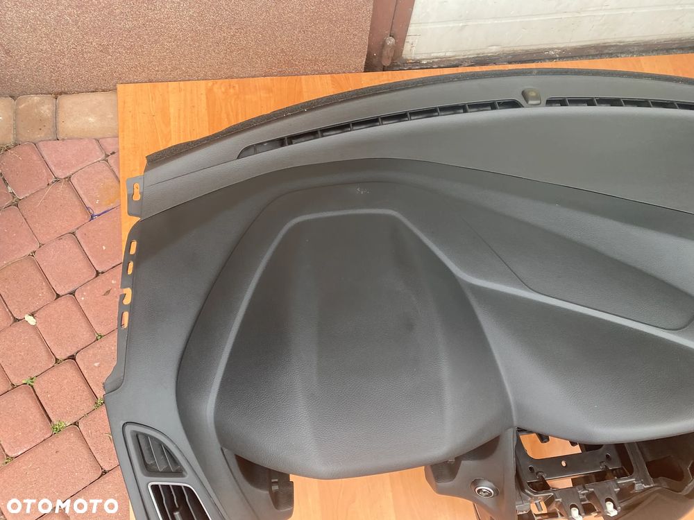 DESKA KONSOLA KOKPIT PODUSZKA FORD FOCUS MK3 FL LIFT - 14