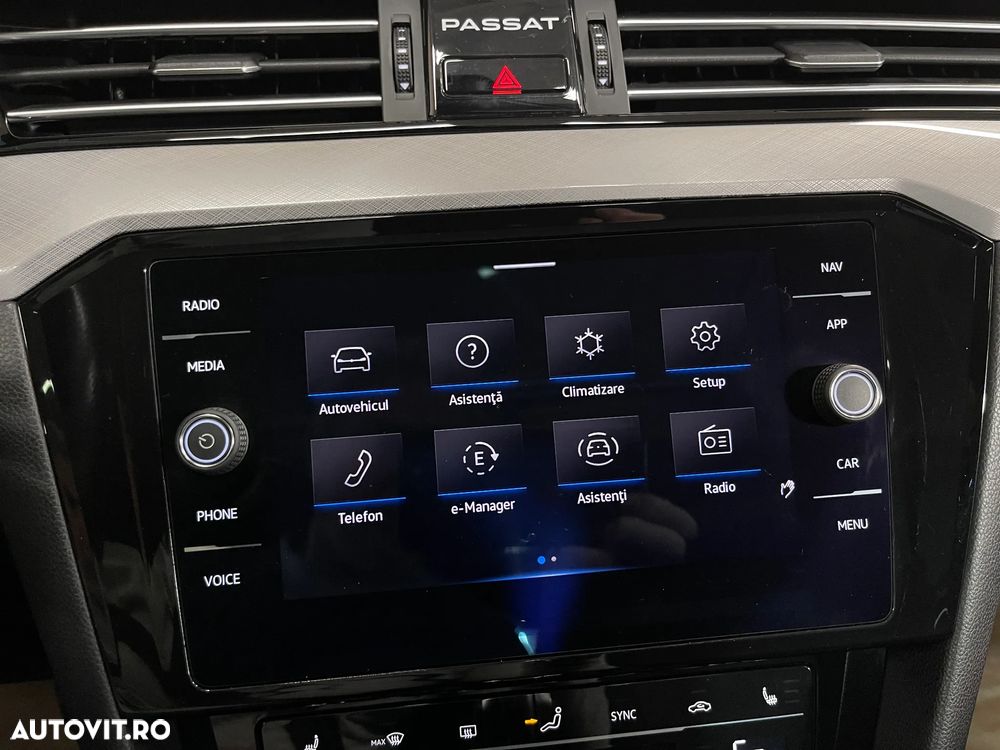 Volkswagen Passat - 24