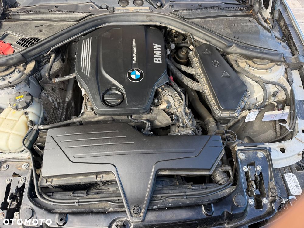 BMW Seria 3 320d Edition Luxury Line Purity - 40