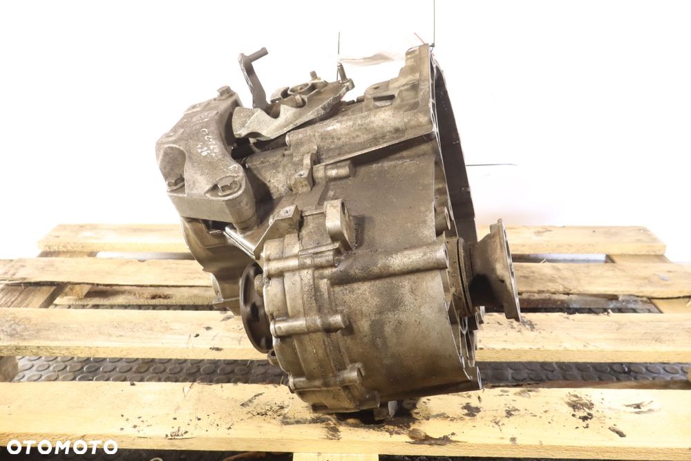 SKRZYNIA BIEGÓW 6 BIEGOWA SKODA OCTAVIA III 2.0TDI - 4