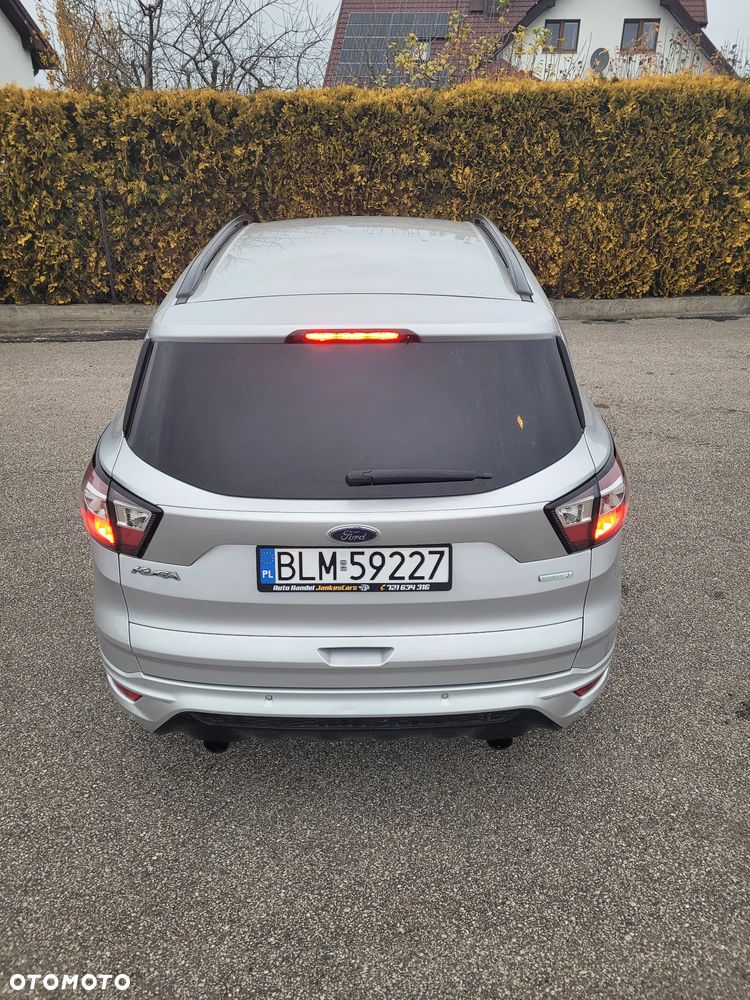 Ford Kuga - 12