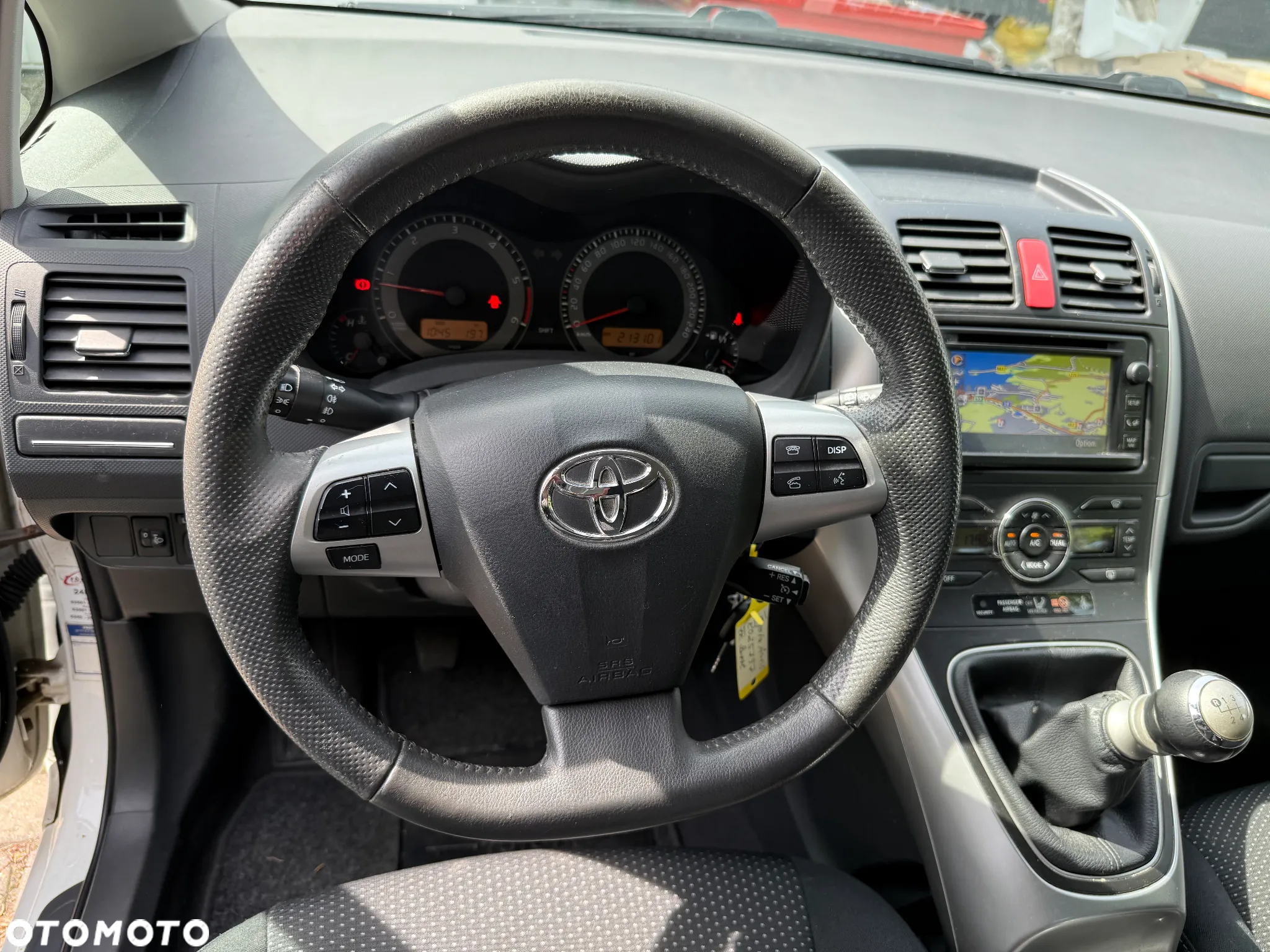 Toyota Auris 2.0 D-4D Executive - 25