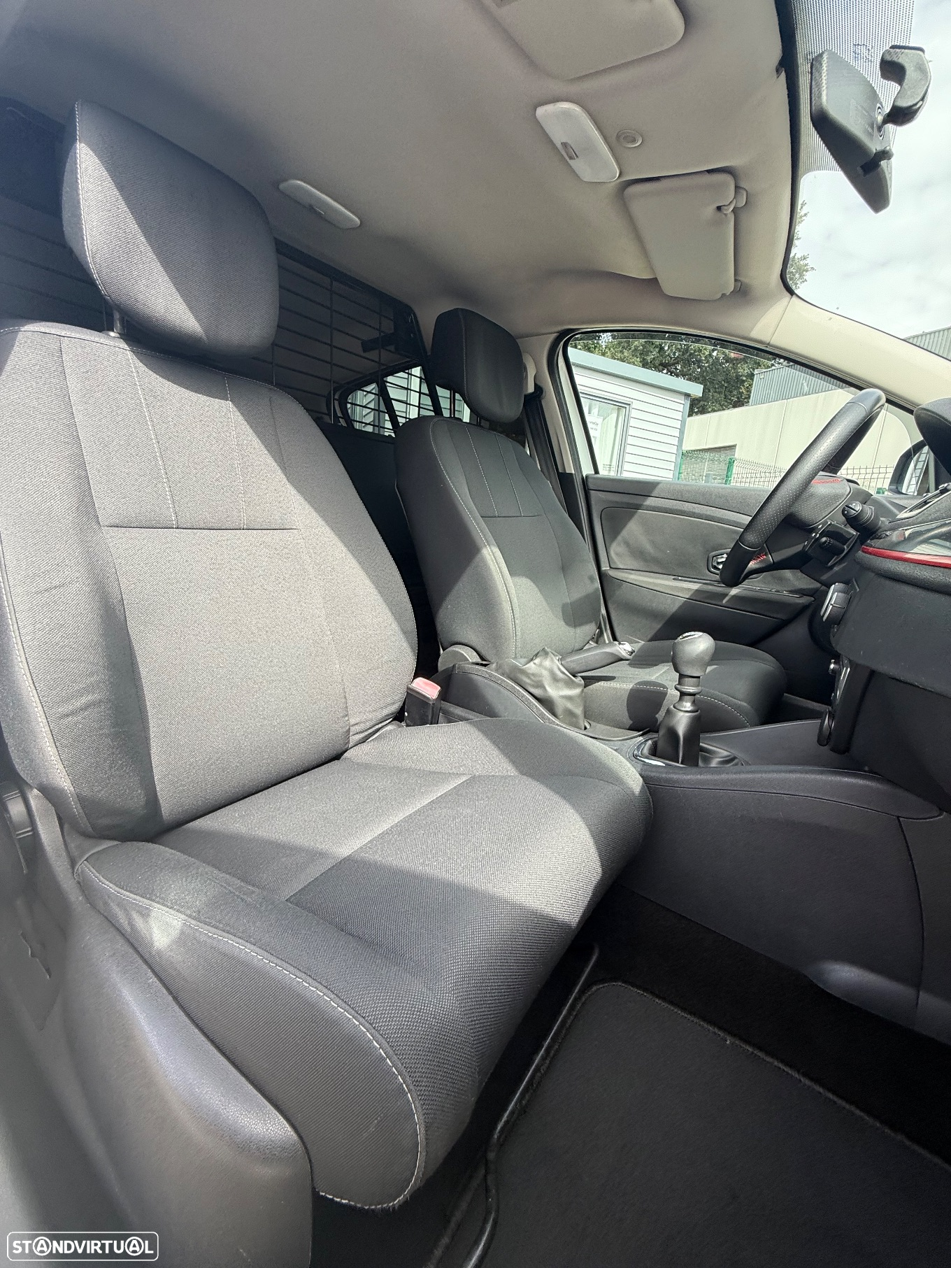 Renault megane 1.5 dci van comercial deduz iva - 18