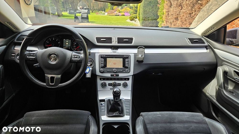 Volkswagen Passat CC - 23