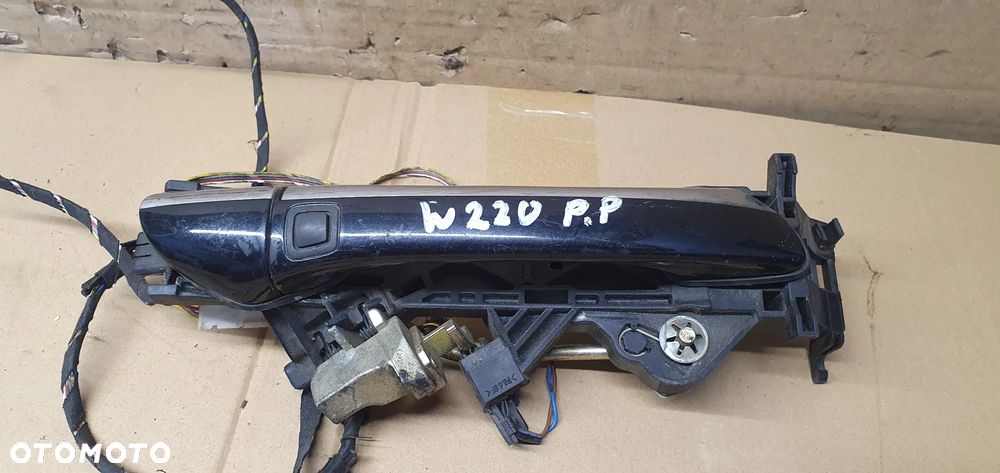 Klamka prawy przód przednia prawa keyless Mercedes W220 - 2