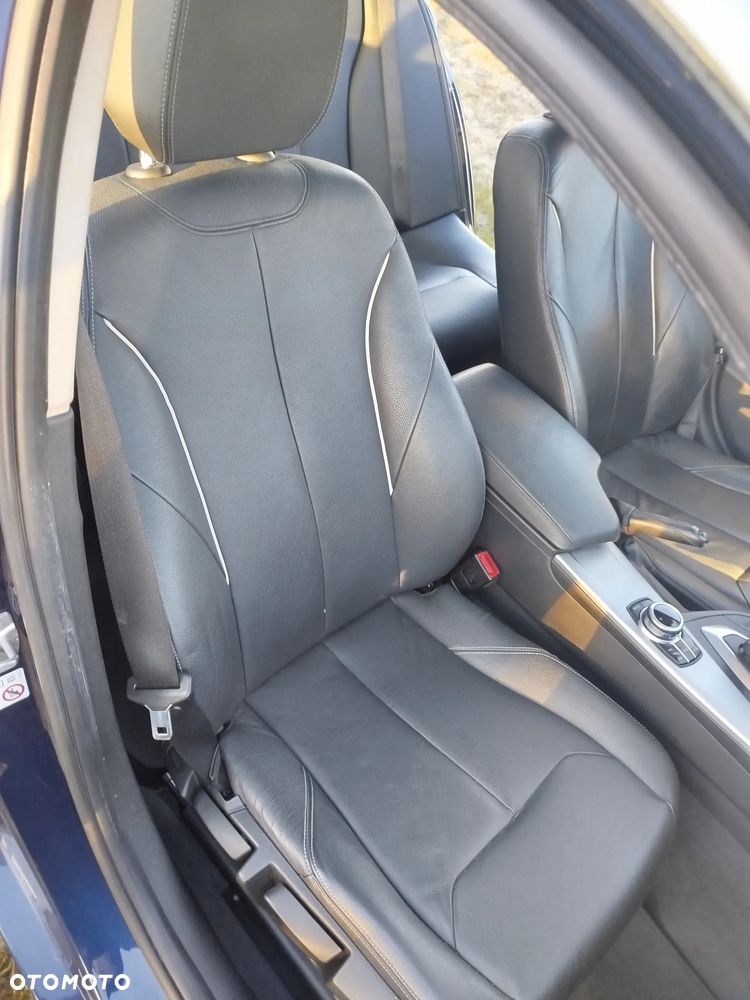 BMW Seria 3 320d Luxury Line - 17